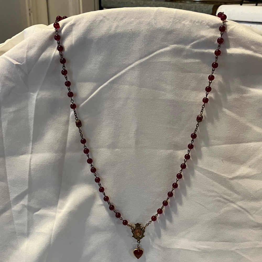 Vintage  Rosary Beads 26” length n easy on n off  ruby red glass beads with